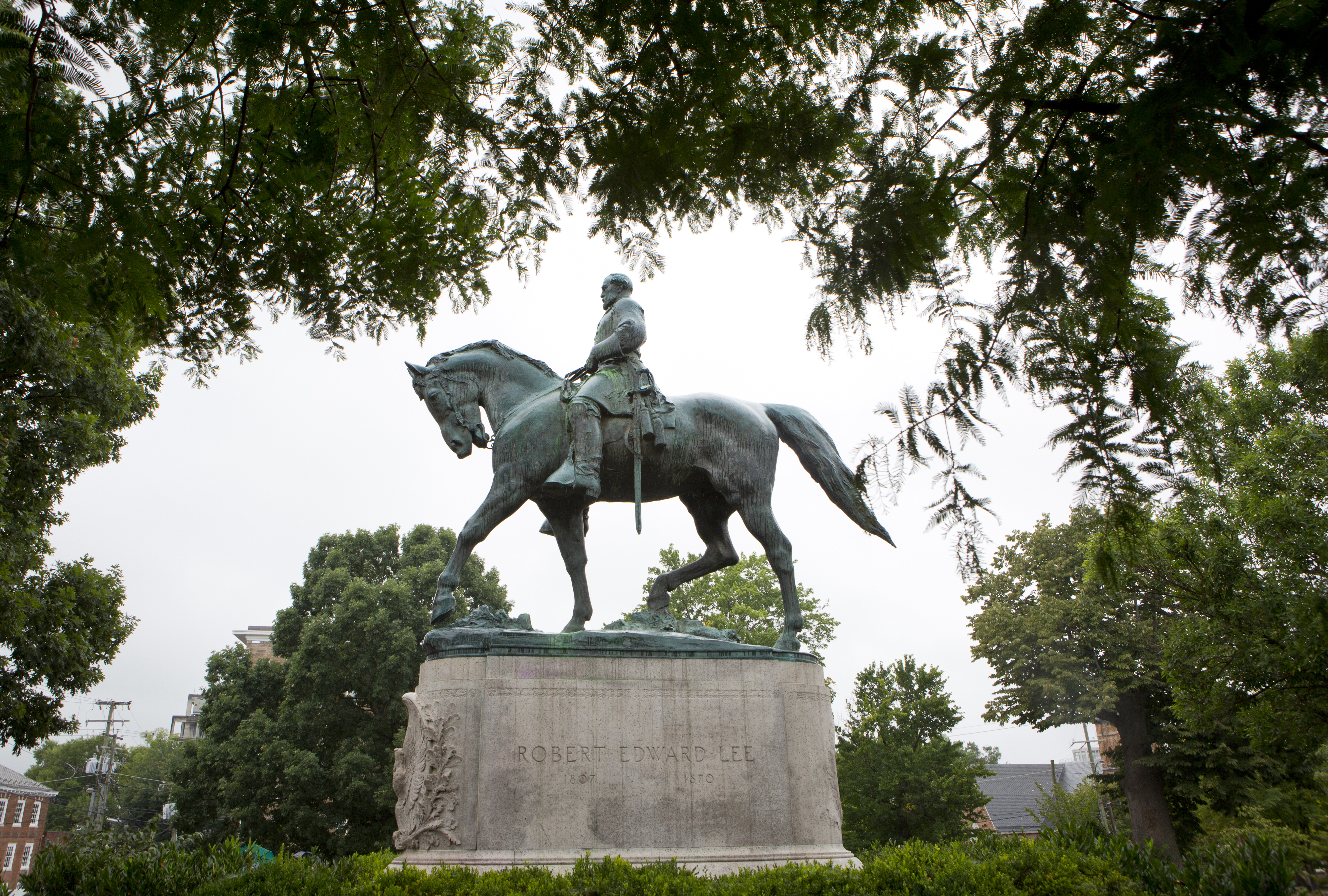 Black lawmakers say Confederate statues should come out of Capitol