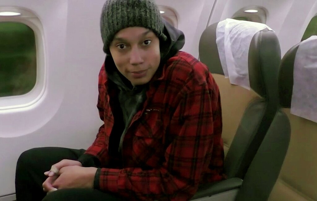 News Quiz: What do Brittany Griner, Kirstie Alley, & Kyrsten Sinema have in common?