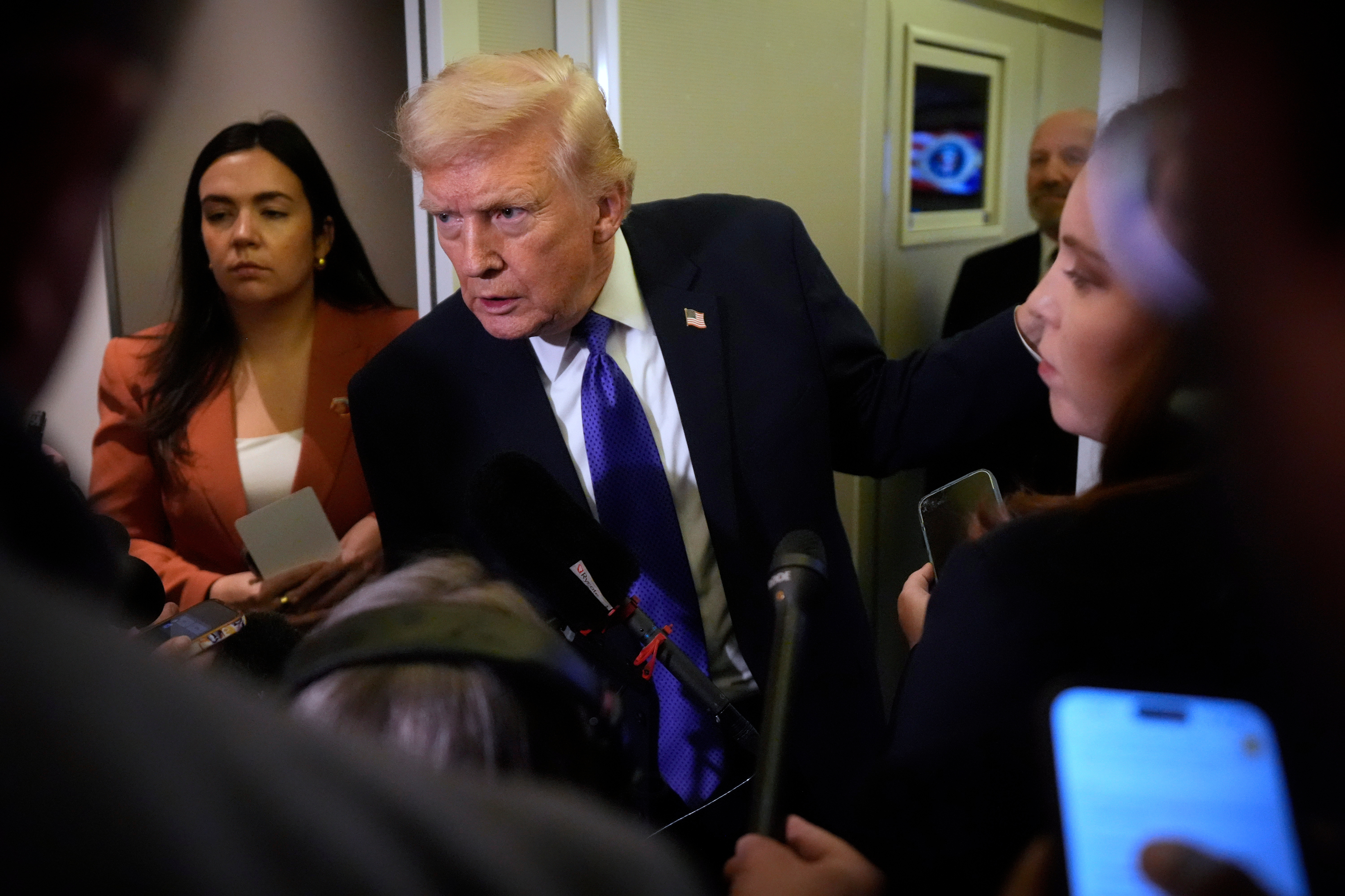 Linking Trump to Epstein