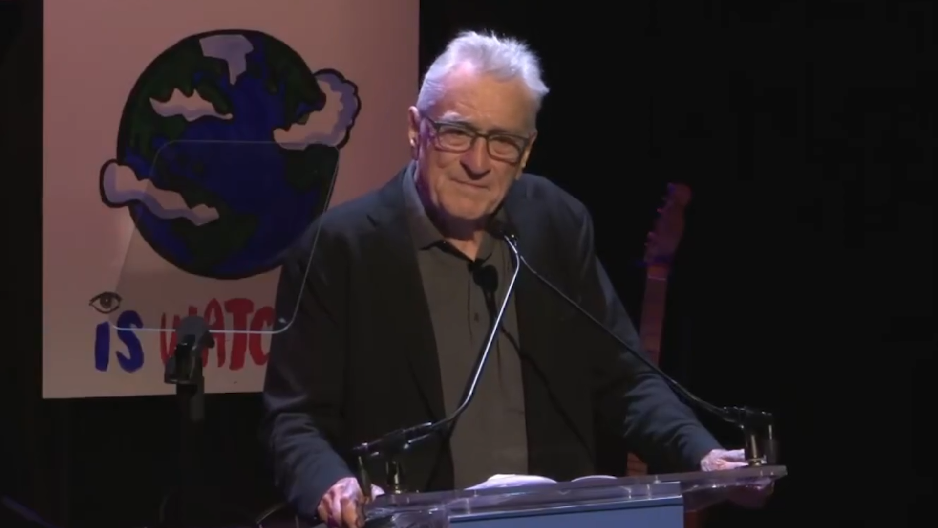 Robert De Niro: I Cant Love America