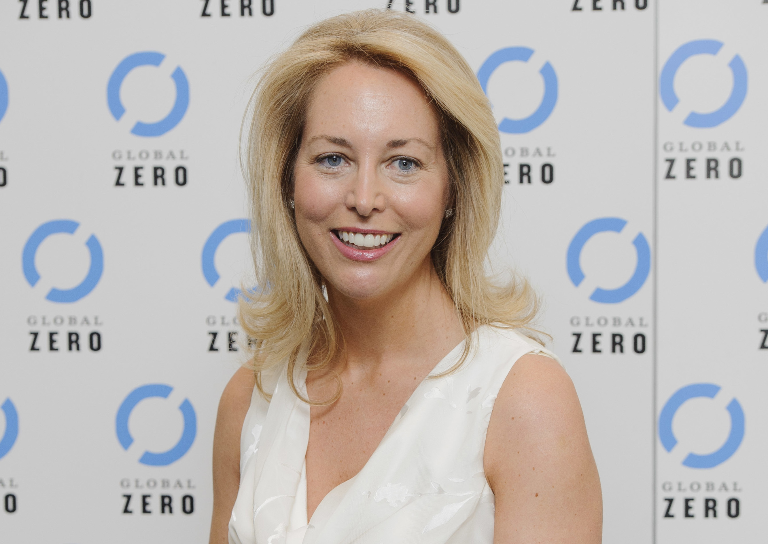 Former CIA Agent Wants To Buy Twitter, Kick Trump Off