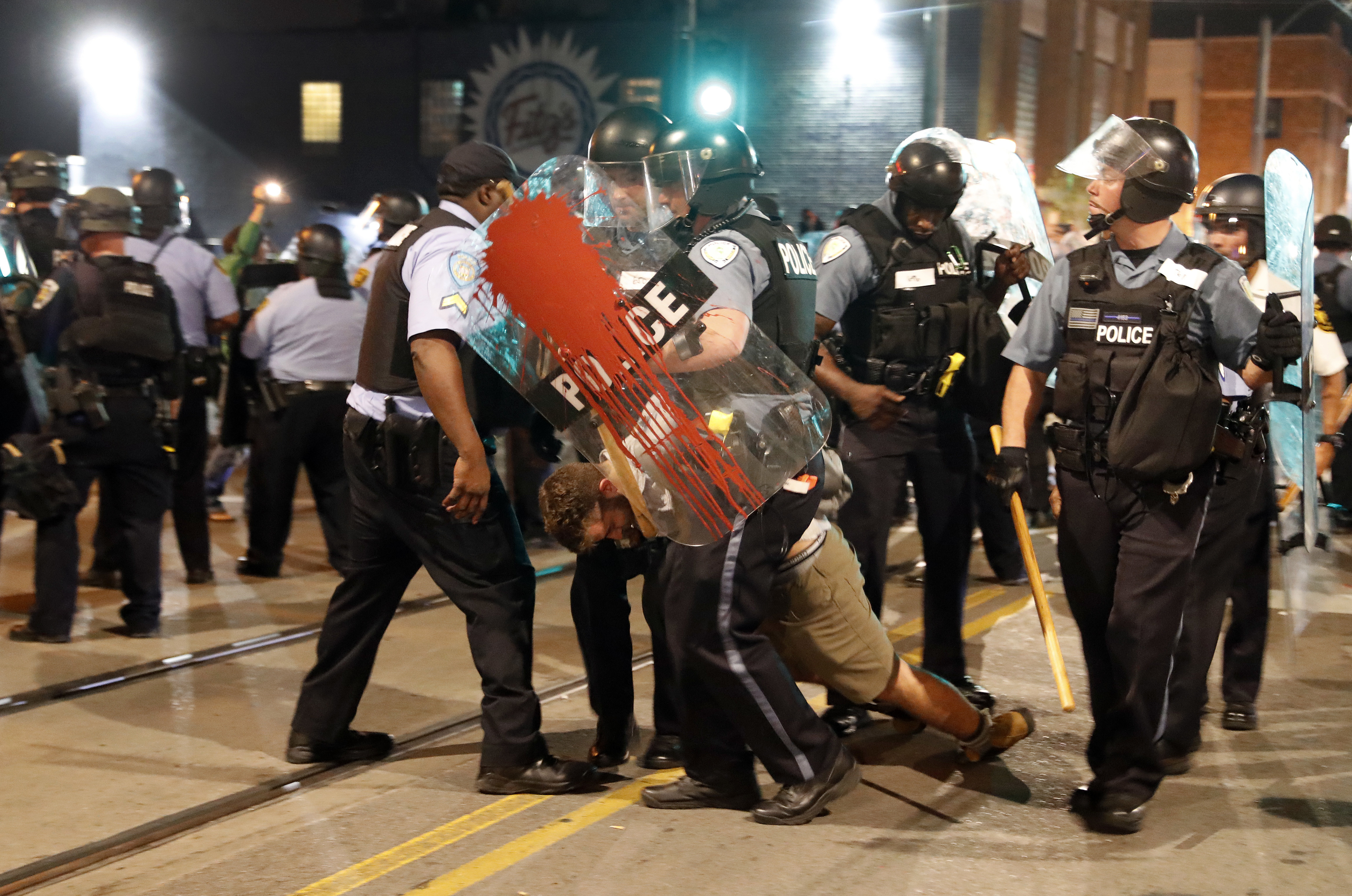 St. Louis: After Peaceful Protests Violence Erupts, 80 Arrested