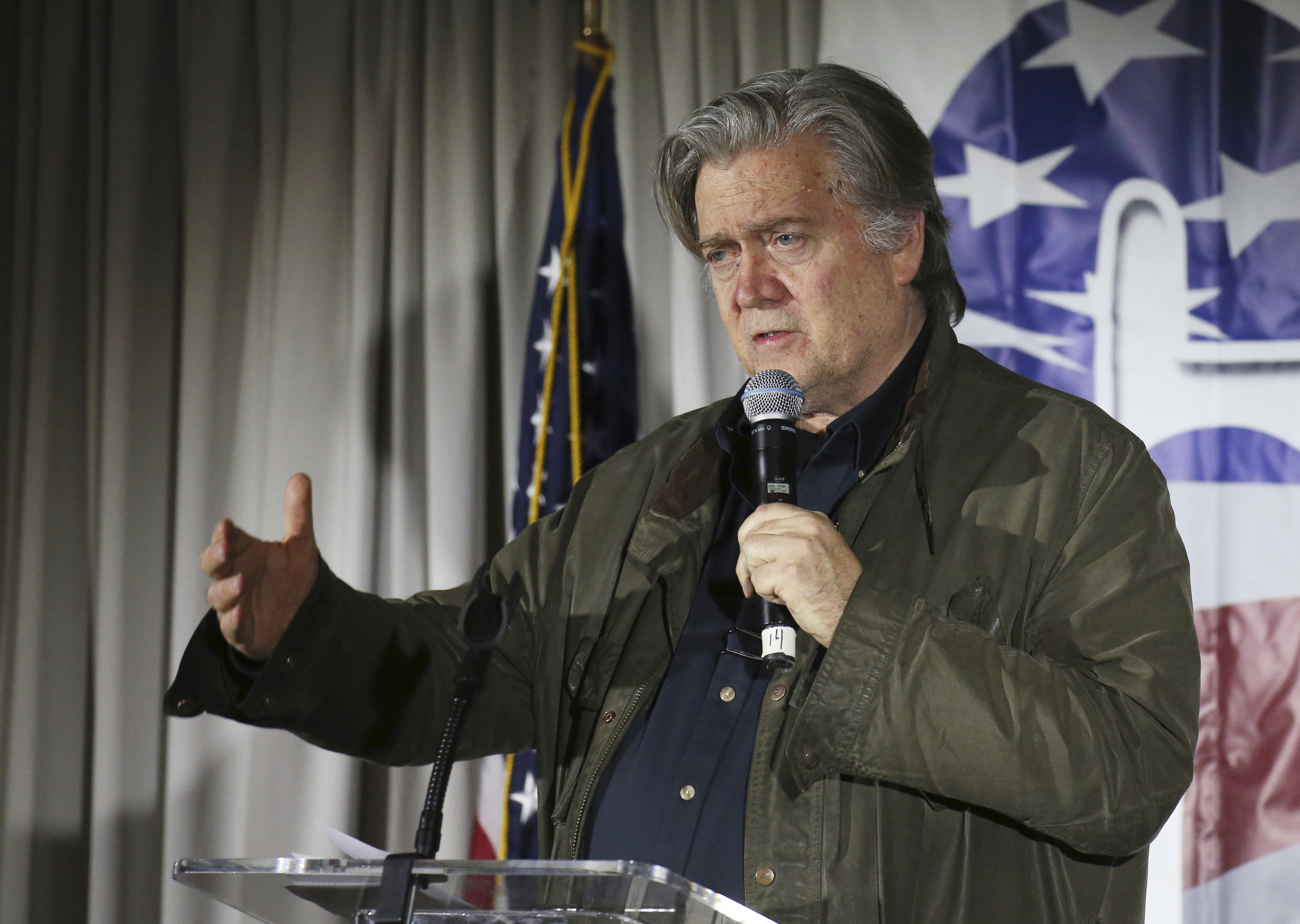 Steve Bannon Apologizes to Trump
