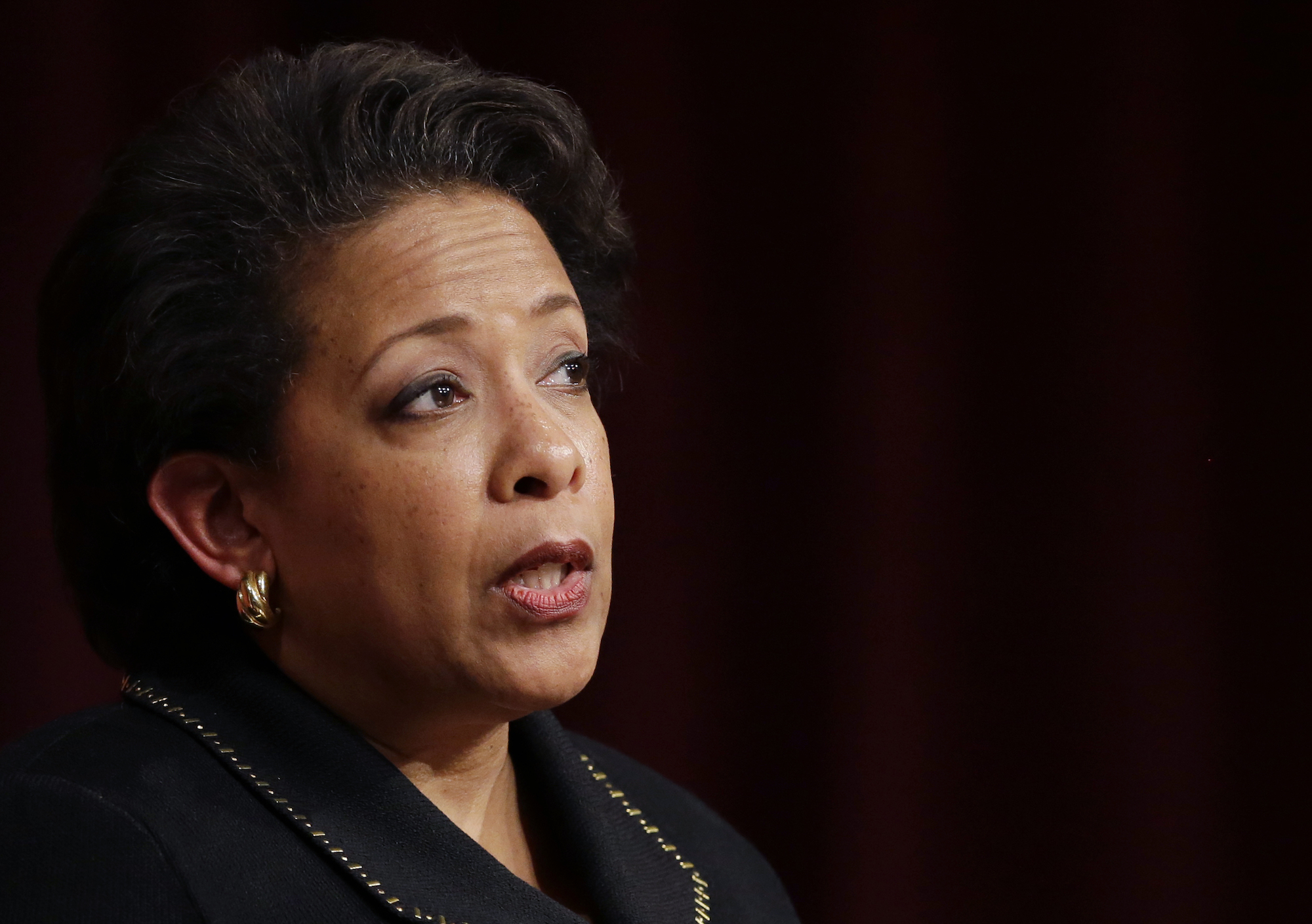 FBI has 'reopened' case on search for Lynch-Clinton tarmac meeting records